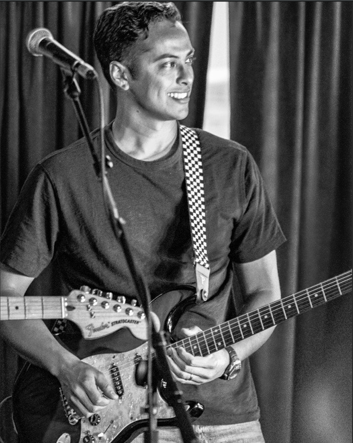 Guitar Teacher, Bass Guitar Teacher, Keyboard + Piano Teacher Anthony Bennici