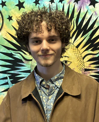 Guitar Teacher, Bass Guitar Teacher, Keyboard + Piano Teacher Ian Meglaughlin