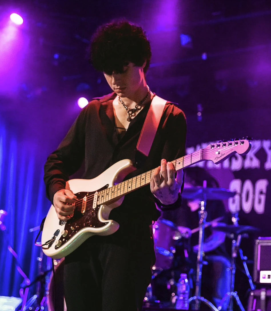 Guitar Teacher Alex Razayeski
