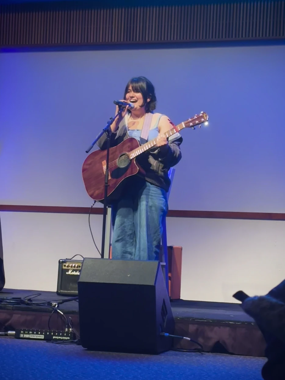 Vocal Teacher, Guitar Teacher Hazel