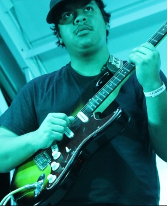 Guitar Teacher, Drum Teacher Gian Gavidia