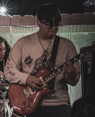 Guitar Teacher, Bass Guitar Teacher, Drums Teacher Jacob Saldaña