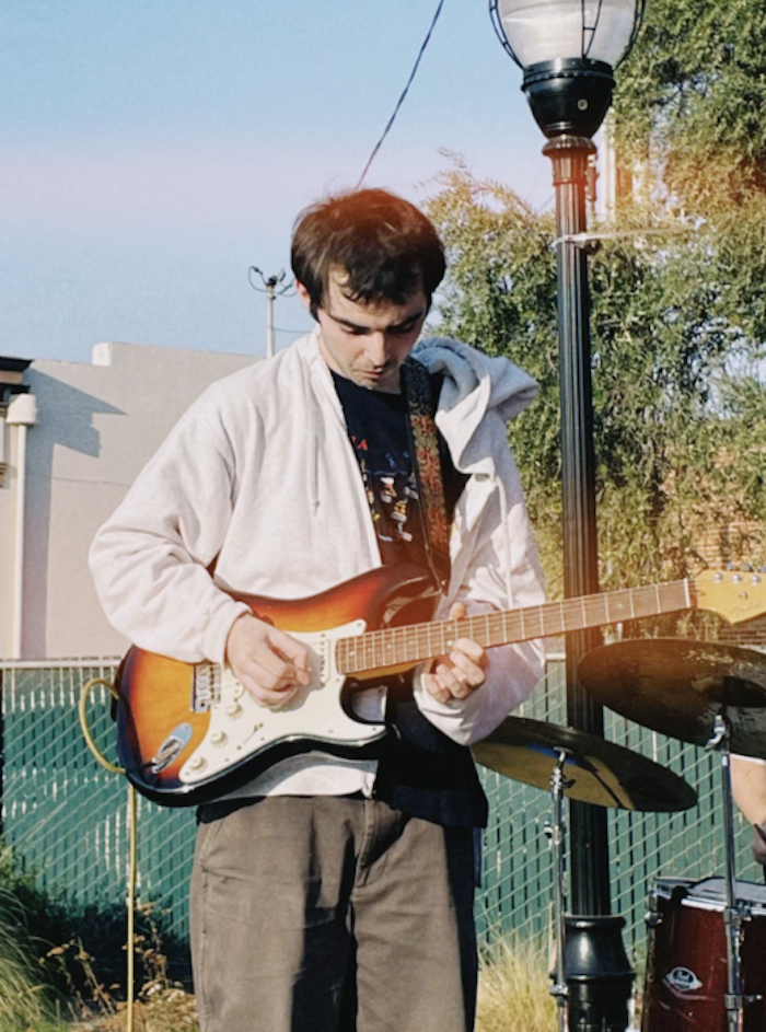 Keyboard + Piano Teacher, Guitar Teacher Sean