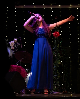 Profesora de Canto Sofía Becerra