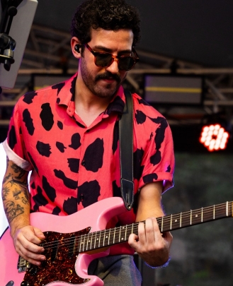 Professor de Guitarra e Baixo Lucas Rebelo