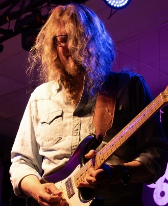 Guitar Teacher, Bass Guitar Teacher, Drum Teacher, Keyboard + Piano Teacher Terry