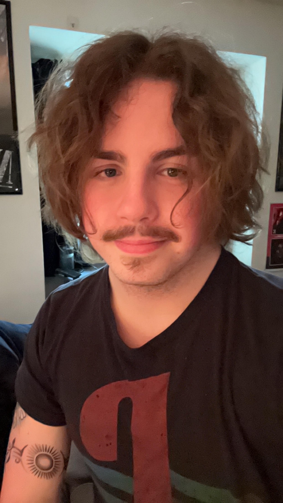 Guitar Teacher, Bass Guitar Teacher, Drums Teacher Connor