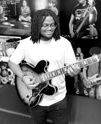 Vocal Teacher, Keyboard + Piano Teacher, Bass Guitar Teacher, Guitar Teacher Kaleb Brown