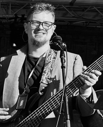 Guitar Teacher, Bass Guitar Teacher, Drum Teacher, Keyboard + Piano Teacher, Vocal Teacher Garrett Kelly