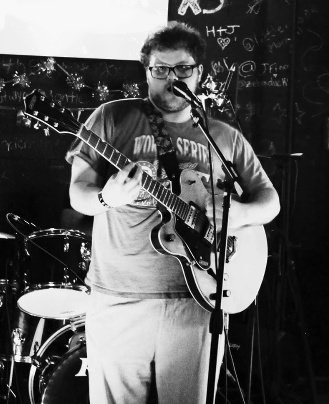 Keyboard + Piano Teacher, Vocal Teacher, Guitar Teacher Korey
