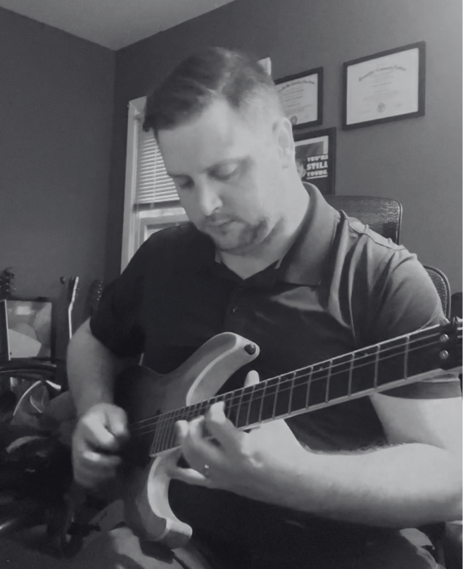 Guitar Teacher Jonathan Paradiso