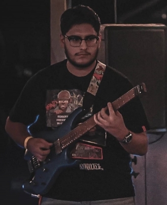 Guitar Teacher Victor Valdez