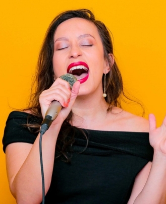 Instrutora de Canto, Inicialização Musical Jéssyca Braga